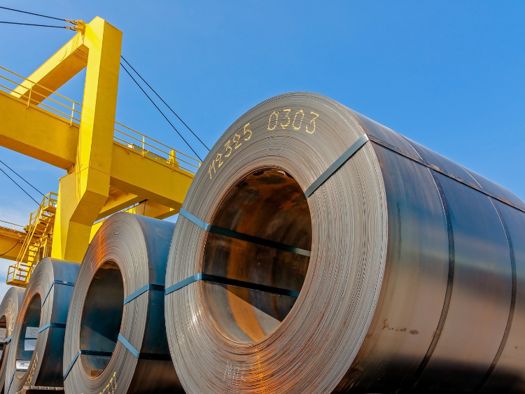 Цены на HRC в Европе остаются под давлением из-за слабого спроса, worldsteel ухудшила прогноз для ЕС на 2026 год